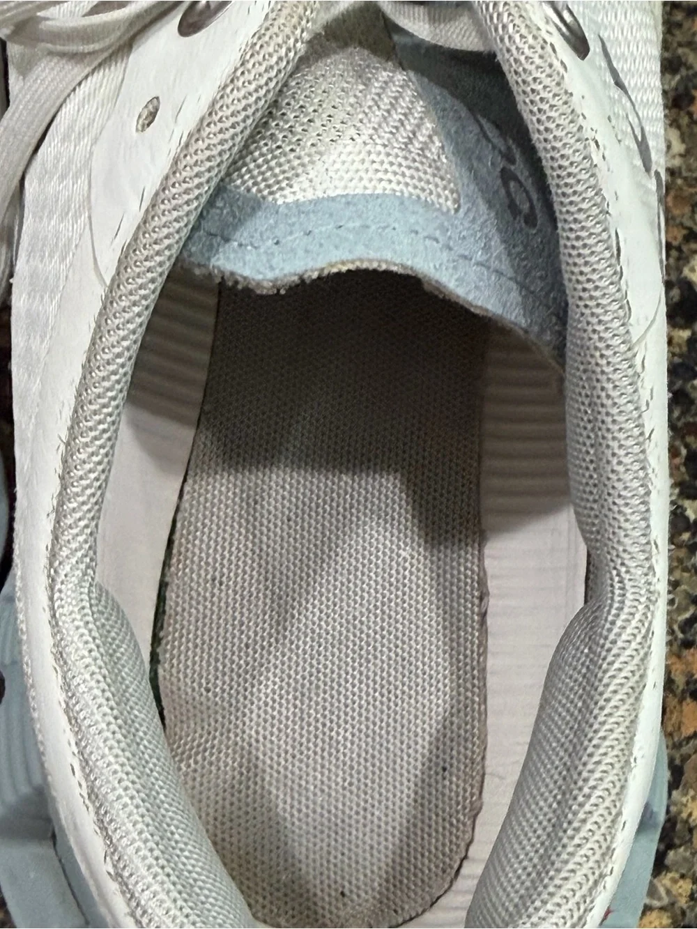 On Running Women's Cloud Sneakers in Light Gray/White 8.5